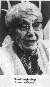 Loren Rush's Instagram, Twitter & Facebook