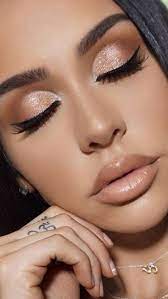 New Year S Eve Makeup Ideas To Make You The Life Of The Party Society19 Holiday Makeup Looks Party Makeup Looks New Years Eve Makeup