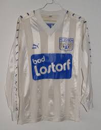 Ich hoffe auf ein trikot mit mehr blauen akzenten als weissen. Fcz Archiv Katalogisat