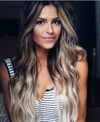 È perfetto per chi ha un sottotono freddo, con pelle chiara o olivastra . Colore Capelli Per Pelle Olivastra Alexim Parrucchieri