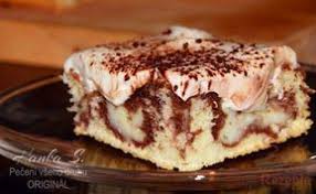Ruhrkuchen Mit Vanillepudding Und Sahnecreme Top Rezepte De Rezept Kuchen Und Torten Rezepte Ruhrkuchen Vanillepudding