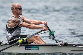 Rowing News: Oxford and Cambridge crews clash in the Fours Head