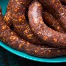 How To Make Hot Italian Sausages At Home Pork Chile Peppers Garlic Fennel Seeds T Spicy Italian Sausage Recipe Italian Sausage Recipes Hot Italian Sausage