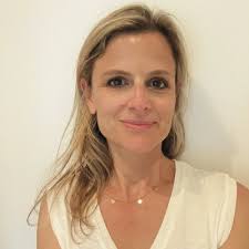 Elena Simons (@ElenaVanWonder)