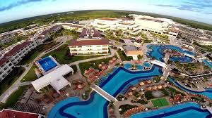 The hotel is within 4.3 km of ventura park cancun.in addition, xoximilco is within a walking distance of the venue. 10 Stunning Pictures Of The Moon Palace Golf Spa Resort