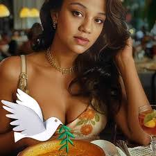 Tamela Mitchell's Instagram, Twitter & Facebook