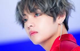 The official website for bts. Bts V Directors Ready To Pay A Hefty Amount To See Him Act Again Otakukart