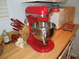Features a flexible sweeper that is made from silicone and is used to insure that no. How Many Watts Of Electricity Does It Take To Power A Kitchenaid Mixer