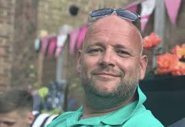 Thousands sign petition as siblings fight eviction from late dad's home