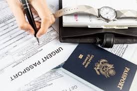 En cas d'urgence, il est possible d'obtenir un passeport temporaire, mais ce dernier n'est pas automatiquement accordé. Demander Un Passeport D Urgence Yaquoiavoir