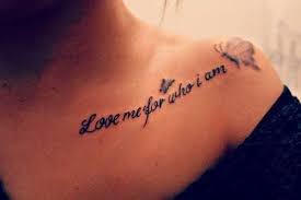 Girly tattoos body art tattoos sleeve tattoos cool tattoos tatoos text tattoo i tattoo tattoo quotes sister tattoos. Tattoo Am Schlusselbein Korperschmuck Schriftzug