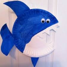 Ocean crafts are good for kids who will be visiting the aquarium and watching the fish and larger animals swim around. New Post Has Been Published On Crafts And Worksheets For Preschool Toddler And Kindergarten Sea Animal Crafts Animal Crafts Under The Sea Crafts