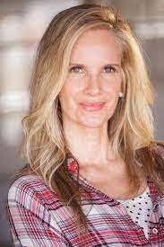 Francine Cornelius's Instagram, Twitter & Facebook