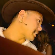 Jason Windham's Instagram, Twitter & Facebook