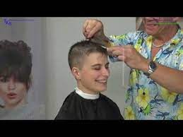 1 Cm Hair Or Even Les In A Trendy New Color Finja S Hair Donation By Tks Beautiful Haircuts Super Short Hair Bob Style Haircuts