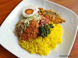 Resep nasi kuning kini sudah tersebar di berbagai wilayah nusantara. Resepi Nasi Kerabu Tumis Kelantan