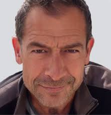 David Fell's Instagram, Twitter & Facebook