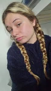 felt a bit low.. so we put make up on, blast @Cardi B and go get my nails  done💪 #cardib #press #nailsdone #baddayturngood #mindset #fyp #foryou  #foru #meday #like #share #follow