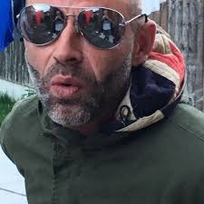 robert everard (@roberteverard2)