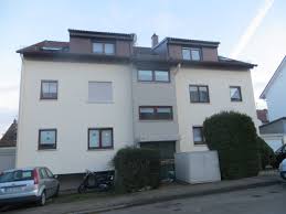 Erstes schlafzimmer mit zwei betten und zweites schlafzimmer mit drei betten 1x gemeinsam genutzten raum inkl. 4 Zimmer Wohnung Zu Vermieten Birkenstrasse 9 70794 Filderstadt Sielmingen Filderstadt Mapio Net