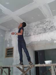 Filamen glassfiber meningkatkan kekuatan dan fleksibilitas dari beton, menciptakan bahan yang ringan namun kuat yang dapat cetakan dan cor ke hampir semua bentuk atau struktur. 08156617176 Jasa Plafon Partisi Gipsum Grc Murah Jakarta Depok Bogor Bekasi Jasa Tukang Plafon Grc Gypsum Jakarta