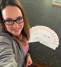 I'm about to put this $5 method to the test. If it works, I'll be making  money in my sleep by the weekend. Who's watching? 👇🏻