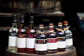 It adds an extra tropical flavor to the drink that white rum doesn't. Most Travelers Are Visiting The Fiji Islands For Beaches And Missing Out On The Rum Conde Nast Traveler