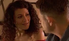 Darren threatens Kat to tell the truth and give him his innocence  back..........See more in comments 👇 👇 👇