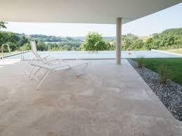Travertinplatten Medium Line Fein Geschliffen In 2019 Terrassen Ideen Terrasse Und Terassenplatten