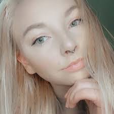 Tabitha Harley's Instagram, Twitter & Facebook