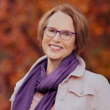 Some of the mothers and babies, at the International Breastfeeding Centre  in Toronto Canada, for various reasons, are not only breastfeeding, but  also the baby is receiving baby bottles of formula. |