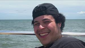 Austin Brant's Instagram, Twitter & Facebook