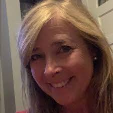 Karen Behringer's Instagram, Twitter & Facebook