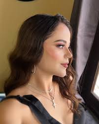 Photos by veronica osorio (@veronicaosorio_makeup) · January 16, 2025