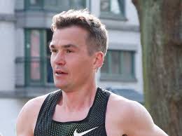 In 2021 werd ze olympisch kampioene op de 5000 m. Hendel Vor Gabius In Ludwigsburg Sifan Hassan Lauft Europarekord Mainova Frankfurt Marathon