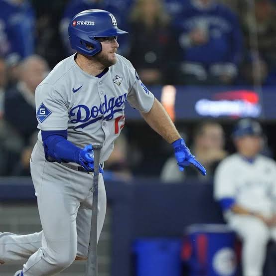 Dodgers news: Max Muncy hints at throwback spring training