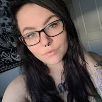 Paige Lewis's Instagram, Twitter & Facebook