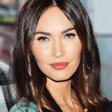 There are so many gorgeous celebrities to choose from that picking the one celebrity with the best blue eyes could be exceedingly difficult, but this list of sexy. Celebrity Inspiration Best Makeup For Blue Eyes Thefashionspot