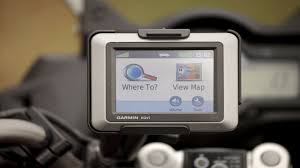 Tom tom is ready to use right out of the box and requires no computer map downloads. Garmin Vs Tomtom Tech Spirited