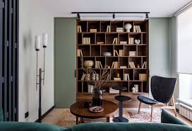 Un Appartement De 50m2 A La Decoration Coloree En Russie Planete Deco A Homes World En 2020 Decorations Colorees Appartement Interieur Maison