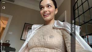 Rachel Zegler : r/celebnipvisibility