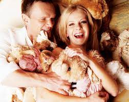 Edyta pazura po 13 latach od ślubu jedzie z mężem na tydzień miodowy. U Boku Edyty Znalazl Szczescie A Kim Byly Poprzednie Zony Aktora Viva Pl