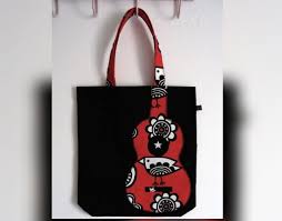 Cara membuat tas sederhana, tas serbaguna, tas canvas kami menerima berbagai macam tas drybag jinjing thetrekkers di produksi menggunakan bahan pvc 550 gsm, tas jinjing ini 100. Cara Membuat Tas Dari Kain Perca Handmade Indobag