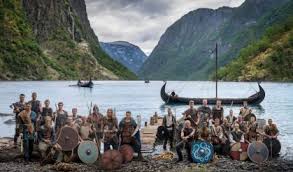 Jogadores da Noruega posam de vikings em foto para Copa; veja ensaio