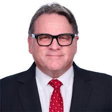 Rob Oliver and Andy Tang discuss innovation at Yale Summit