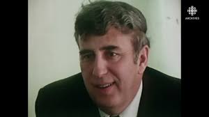 Rencontre en 1976 avec Gérald Bull, concepteur canadien en armement