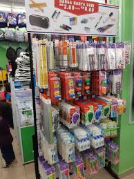 Founded in 1996, the company grew from a small outlet into a stream of more than 80 network retail outlets throughout the nation. 5 Sebab Memilih Pusat Pakaian Hari Hari Tips Jimat Membeli Kelengkapan Sekolah Marina Bashah