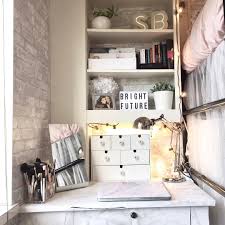 5.0 out of 5 stars 5. Removable Wallpaper Tips For Dorm Decorating Teen Vogue