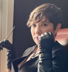 Kendra Leonard's Instagram, Twitter & Facebook