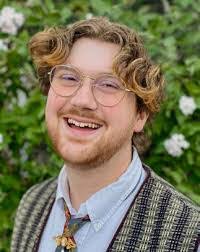 Lisa Coble's Instagram, Twitter & Facebook